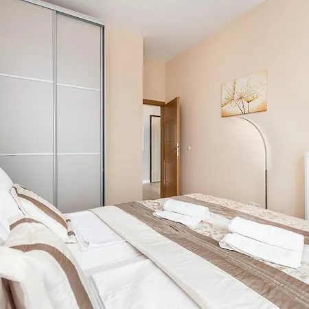 Platan Tower Baltic & *