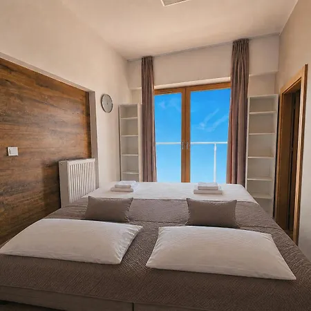 Platan Tower Baltic & *