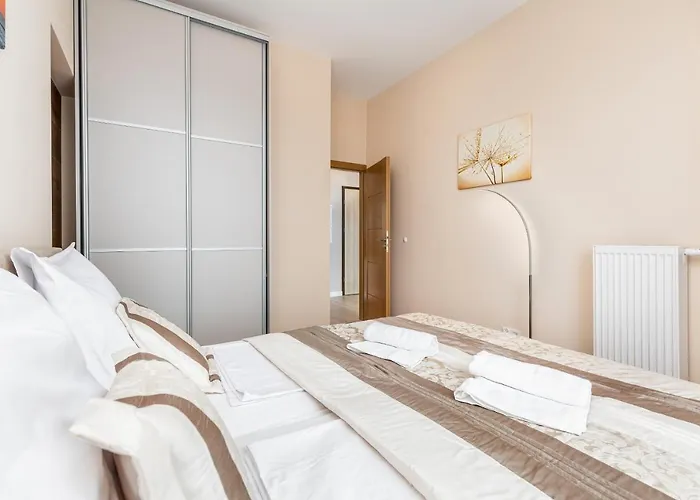 Platan Tower Baltic & *