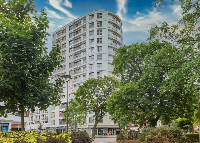 Apartamento Platan Tower Baltic & *